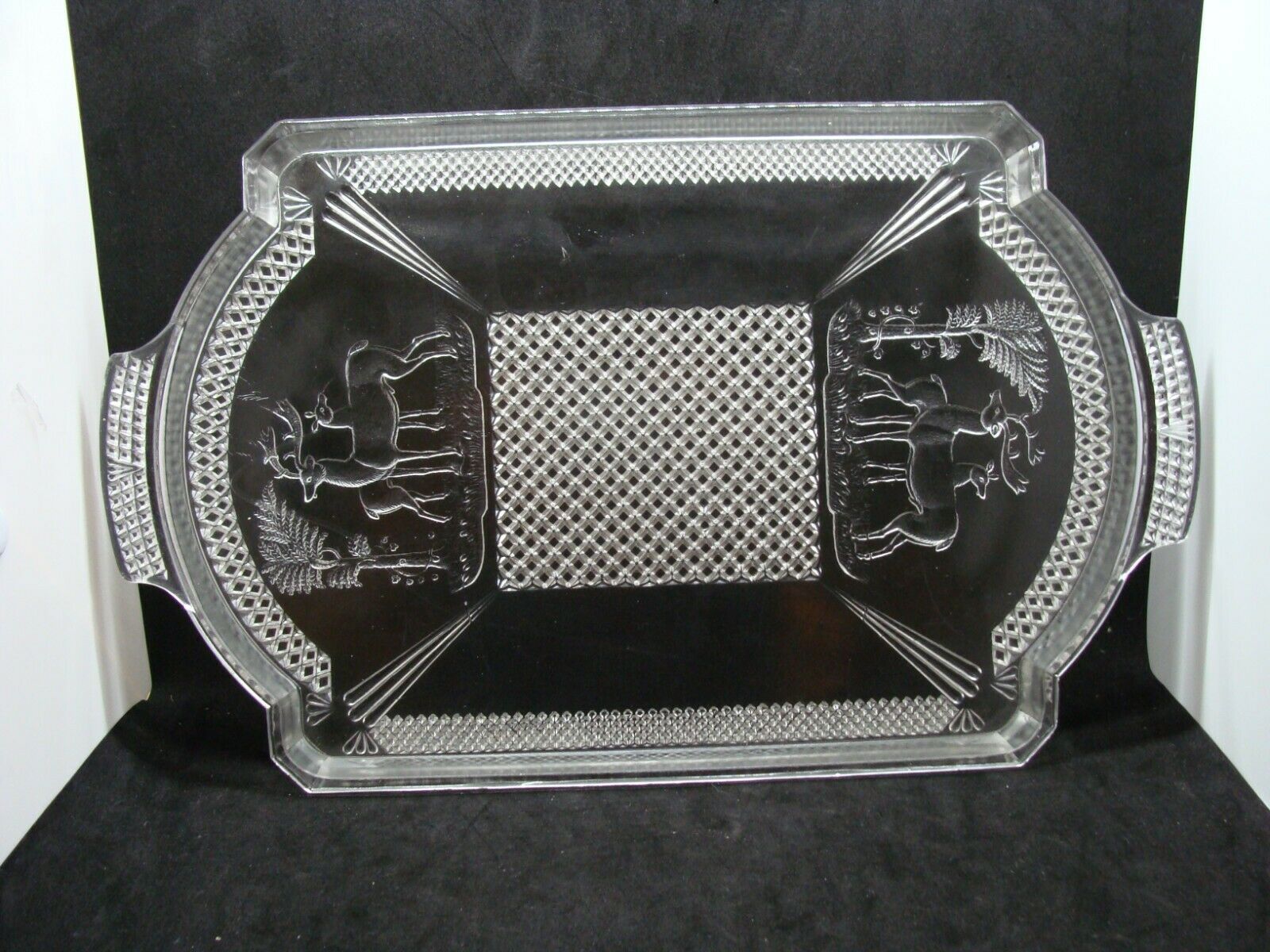 Eapg   Mckee Glass Co's Deer And Pine Tree Water Tray